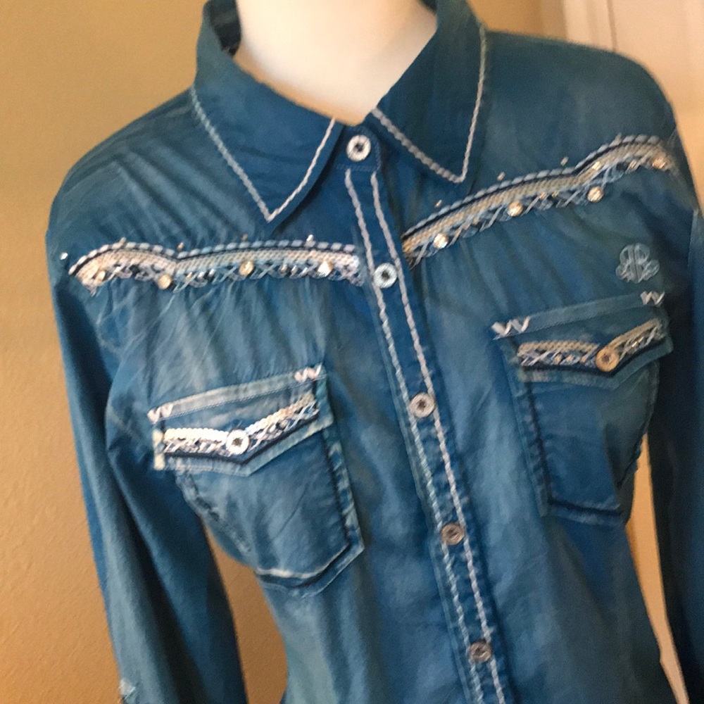 Vintage Roar Bling Button Down